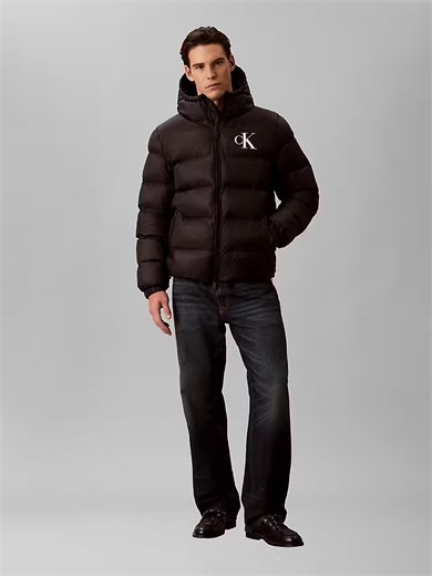 Calvin Klein Erkek Kapitoneli Kapüşonlu Su Tutmayan ve Nefes Alabilen Kumaş Ördek Tüyü Dolgulu Siyah Mont LV04RG513G-UB1