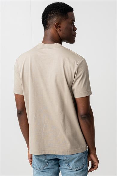 Calvin Klein Erkek Kısa Kol CK Yazı Detay Bisiklet Yaka Bej T-Shirt J30J327483-PAH