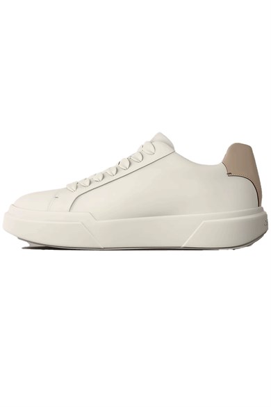 Calvin Klein Erkek Logo Kabartmalı Düşük Bilekli %100 Deri Beyaz Sneaker YM0YM01344-0LC