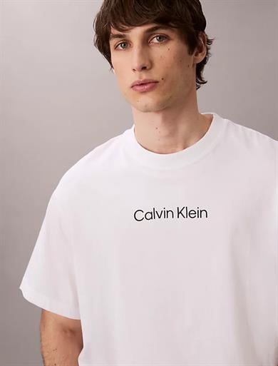 Calvin Klein Erkek Normal Kalıp Yuvarlak Yaka Pamuklu Logo Detaylı Kısa Kollu Beyaz T-Shirt LV04LD230G-YAF
