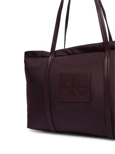 Calvin Klein Kadın Ayarlanabilir Çapraz Askılı Logo Detaylı Küçük Boy Bordo Çanta LV04F3868G-BAP