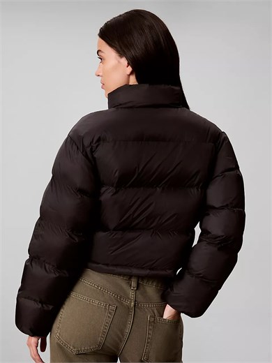 Calvin Klein Kadın Crop Fit Kapitoneli Su İtici Dik Yaka Şişme Siyah Mont LV047H503G-UB1