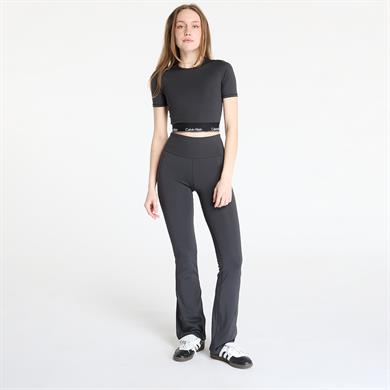 Calvin Klein Kadın Dar Kalıp Beli Lastikli Hızlı Kuruyan Geniş Paça Siyah Tayt LVGWS5L611-UB1