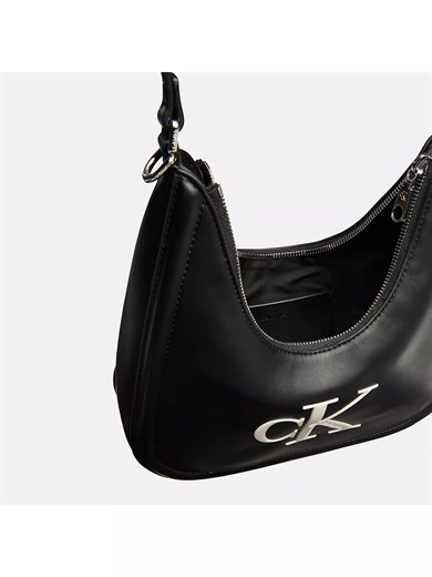 Calvin Klein Kadın Deri Kısa Kulp Fermuar Kapama CK Logo Desenli Siyah Çanta LV04F3561G-3L2