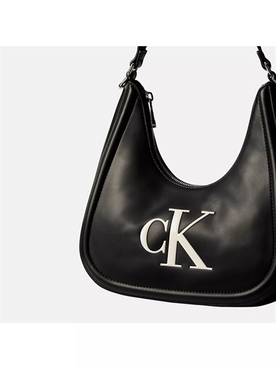 Calvin Klein Kadın Deri Kısa Kulp Fermuar Kapama CK Logo Desenli Siyah Çanta LV04F3561G-3L2