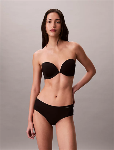 Calvin Klein Kadın Göğsü Saran Ve Muhteşem Biir Push-up Etkisi Yaratan  İçten Destekli Askısız Siyah Sütyen LV00QF8413-UB1