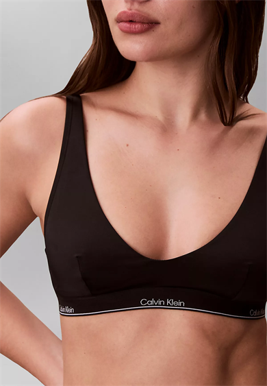 Calvin Klein Kadın Kalın Askı CK Yazı Desenler Slim fit Süngerli Siyah Bikini Üstü LV00Q61207-UB1