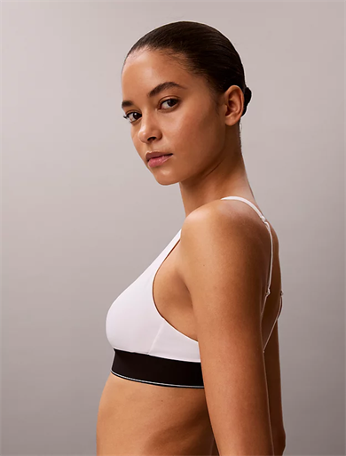 Calvin Klein Kadın Logo Baskılı Elastik Bantlı Ayarlanabilir Askılı Beyaz Sütyen LV00QF8703-100