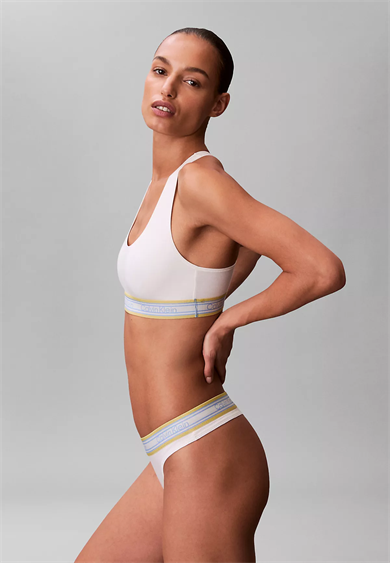 Calvin Klein Kadın Logo Desenli Elastik Bel Bantlı Askılı Beyaz Büstiyer LV00QF8692-YAS