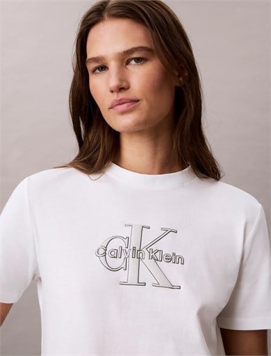 Calvin Klein Kadın Normal Kalıp CK Logo Baskılı Yuvarlak Yakalı Kısa Kollu Beyaz T-Shirt LV047H800G-YAF