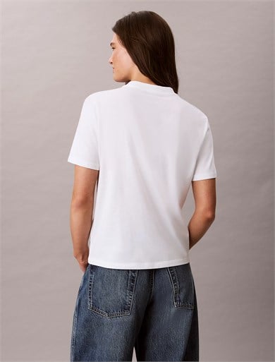 Calvin Klein Kadın Normal Kalıp CK Logo Baskılı Yuvarlak Yakalı Kısa Kollu Beyaz T-Shirt LV047H800G-YAF