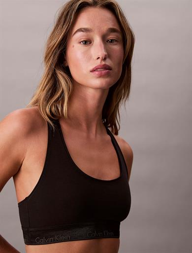 Calvin Klein Kadın Pamuklu Balensiz Yumuşak İç Dolgulu Elastik Bel Lastikli Siyah Sütyen LV00QF8547-UB1