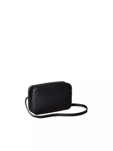 Calvin Klein Kadın Parlak Deri Fermuar Kapama Ayarlanabilir Askı CK Yazı Desen Siyah1 Çanta LV04F3276G-UB1