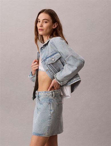 Calvin Klein Kadın Rahat Kesim Cep Detaylı Uzun Kollu Denim Mavi Ceket LV047G726G-YP3