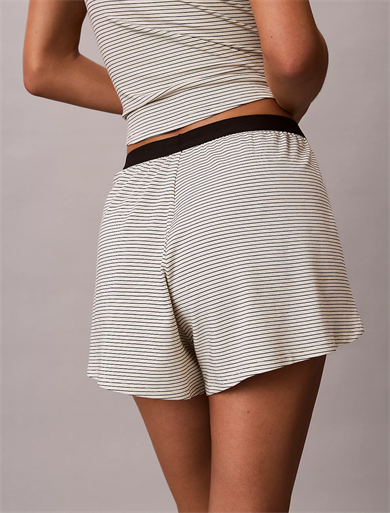 Calvin Klein Kadın Rahat Kalıp Beli Lastikli Kısa Ekru Şort LV00QS7614-58V