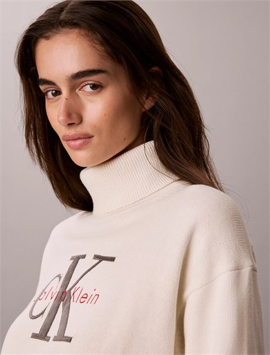 Calvin Klein Kadın Rahat Kalıp Balıkçı Yaka Esnek Pamuklu Logo Nakışlı Uzun Kollu Krem Kazak LV047H329G-YAS