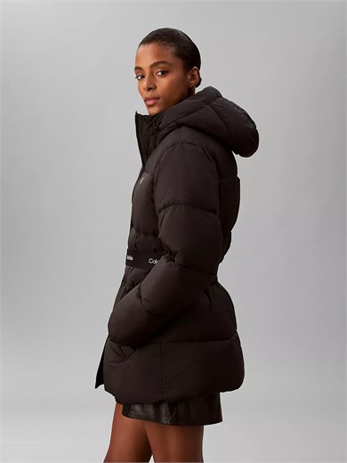 Calvin Klein Kadın Regular Fit Su ve Rüzgar İtici Kapüşonlu Çıkarılabilir Logo Kemerli Şişme Siyah Mont LV047D507G-UB1