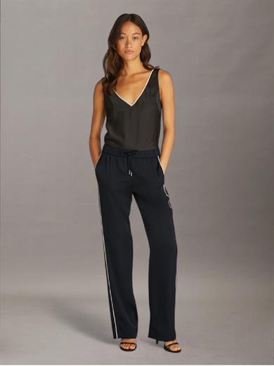 Calvin Klein Kadın Regular Fit Beli Lastikli Yanları Şerit Çizgili Düz Paça Siyah Pantolon K20K208365-BEH