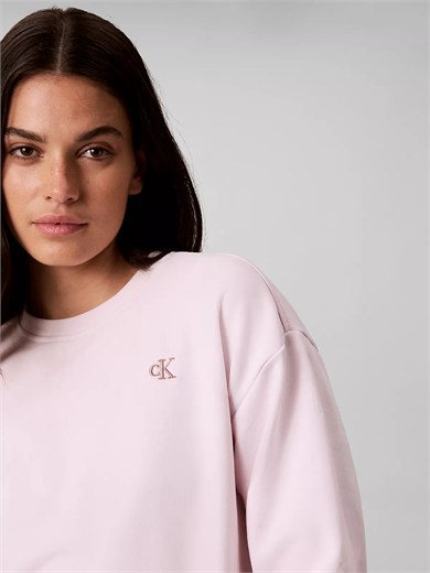 Calvin Klein Kadın Relaxed Fit Havlu Kumaş Monogram Logolu Bisiklet Yaka Düşük Omuzlu Uzun Kollu Pembe Sweatshirt LV047F223G-3FS