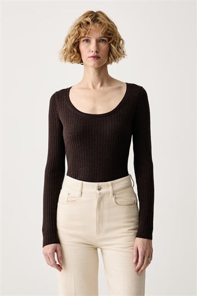 Calvin Klein Kadın Slim Fit İtalyan Merino Yünü Fitilli Geniş Yaka Uzun Kollu Kahverengi Kazak LV044H311G-WFM