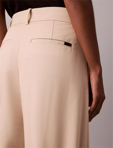 Calvin Klein Kadın Yüksek Bel Geniş Paça Rahat Kesim Krem Pantolon LV044D664G-0XG