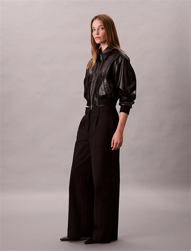 Calvin Klein Kadın Yüksek Bel Geniş Paça Rahat Kesim Siyah Pantolon LV044D664G-UB1