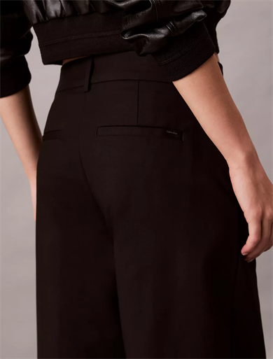 Calvin Klein Kadın Yüksek Bel Geniş Paça Rahat Kesim Siyah Pantolon LV044D664G-UB1