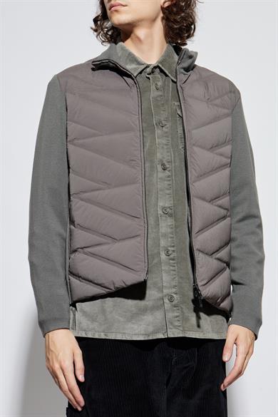 Emporıo Armani Erkek Kuş Tüyü Dolgulu Kapitone Desenli Örme Kol Detaylı Gri Ceket EM003426 AF17823-U8143