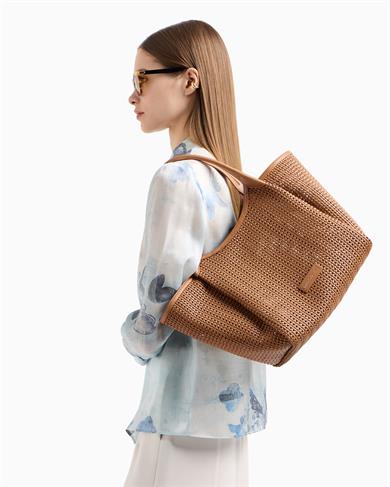 Emporıo Armani Kadın Metalik Logo Aksesuarlı Örgü Desenli Çıkarılabilir İç Bölmeli Kahverengi Omuz Çantası EW001009 AF14309-U6164