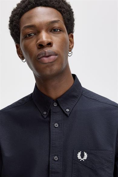 Fred Perry Erkek Regular Fit Cep Detaylı Düz Uzun Kollu Lacivert Gömlek M5516-608