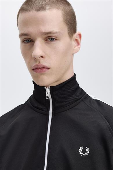Fred Perry Erkek Dik Yaka Fermuar Kapamalı Omuzdan Kola Logo Detaylı Siyah Ceket J4620-198