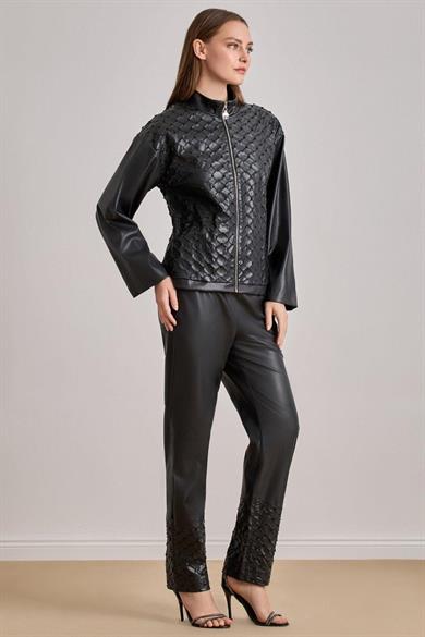Guıtar Kadın Normal Kalıp Paçası Desenli Düz Paça Deri Siyah Pantolon 25581-PANT-SİYAH