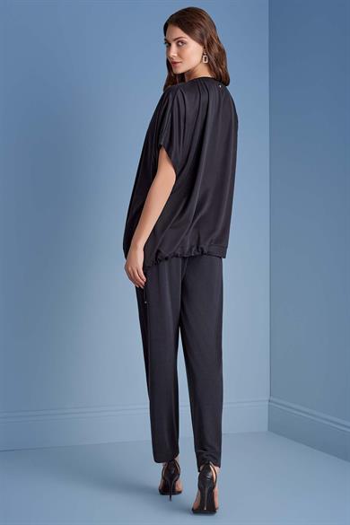 Guıtar Kadın Rahat Kalıp İp Bağlamalı V Yaka Beli Büzgülü Kısa Kollu Siyah Bluz 25081-BLOUSE-010