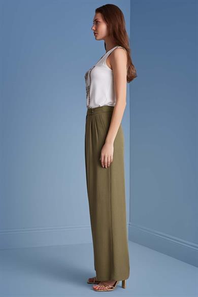 Guıtar Kadın Yuvarlak Yaka Normal Kesim Kolsuz Çiçek Desenli Ekru Bluz 25063-TANK TOP-156