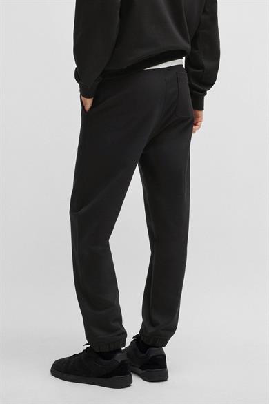HUGO Erkek Slim Fit İp Bağlamalı Lastikli Dar Paça Günlük Siyah Pantolon 50530435-001