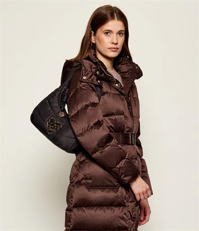 Love Moschino Kadın Kumaş Kapitoneli Metal Tokalı Fermuar Kapama Siyah Omuz Çantası JC4349PP0NKY1-00A