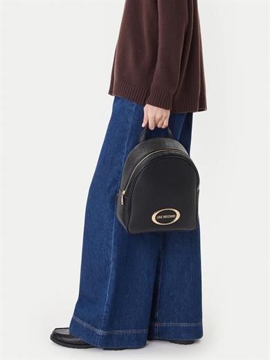 Love Moschino Kadın Metalik Logo Desenli Dokulu Deri Siyah Sırt Çantası JC4341PP0NK14-00A