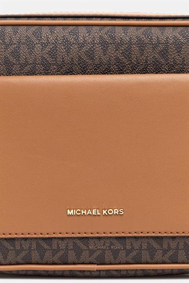 Michael Kors Kadın MK Yazı Desen Ön Bölüm Deri Cep Ayarlanabilir Askı Kahverengi Omuz Çantası 32R5G5VC9B-BRNACORN