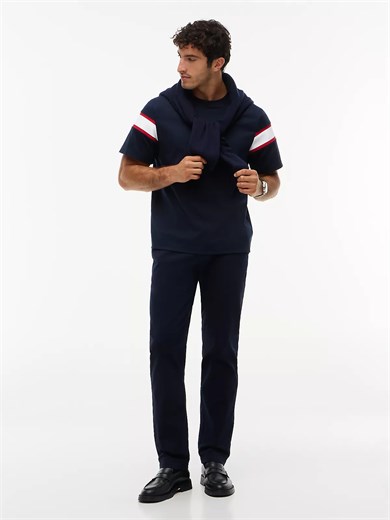 Tommy Hilfiger Erkek Regular Fit Esnek Pamuklu Bisiklet Yaka Kısa Kollu Lacivert T-Shirt MW0MW44918-DW5