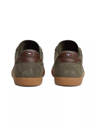 Tommy Hilfiger Erkek Süet Yüzey Dokulu Panelli Metalik Logolu Kontrast Topuk Detaylı Haki Sneaker FM0FM06069-RBN