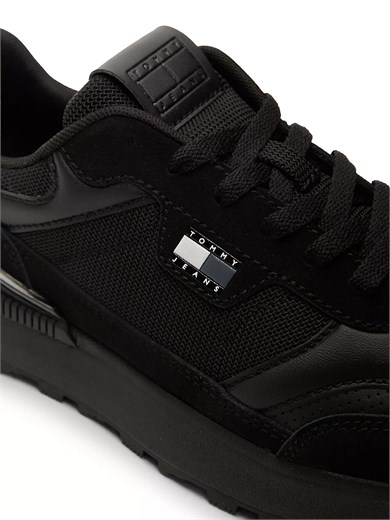 Tommy Hilfiger Erkek Süet ve Tekstil Karma Yüzey Logolu Koşu Tarzı Siyah Sneaker EM0EM01775-0GJ