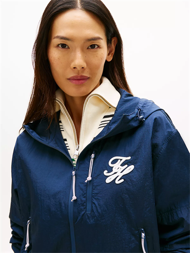 Tommy Hilfiger Kadın Dayanıklı İnce Kumaşlı Kapüşonlu Rahat Kalıp Lacivert Ceket WW0WW47769-C1G