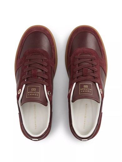 Tommy Hilfiger Kadın Hakiki Deri Dokulu Panelli Metalik Logolu Bayrak Detaylı Bordo Sneaker FW0FW09483-XUT