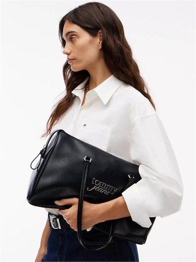 Tommy Hilfiger Kadın Pürüzsüz Yüzey Fermuarlı Çift Saplı İç Fermuar Cepli Metal Logolu Siyah Omuz Çantası AW0AW19054-BDS