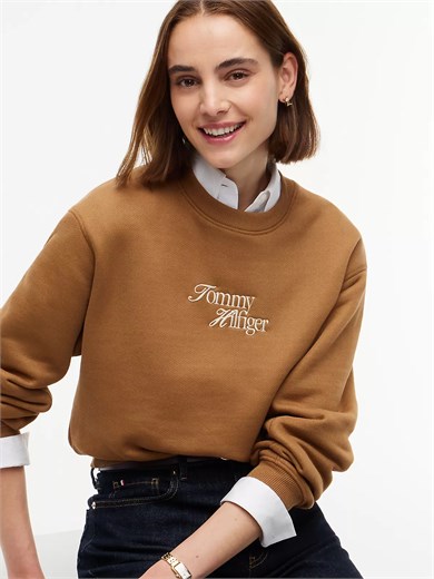 Tommy Hilfiger Kadın Regular Fit Bisiklet Yaka Uzun Kollu Kahverengi Sweatshirt WW0WW51598-GWJ