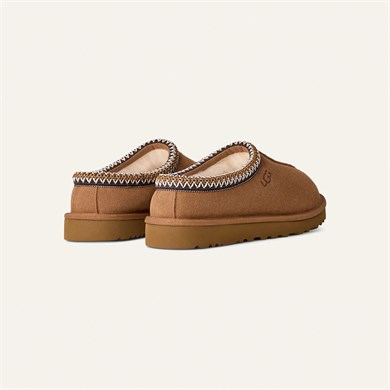 UGG Erkek İşleme Bilek Detaylı İçi Kürklü Süet Taba Terlik 1174671-CHESTNUT