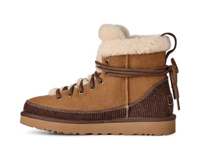 UGG Kadın Süet Dikiş Detaylı İçi Yünlü Logo Baskılı Taba Bot & Bootie 1180418-CHESTNUT