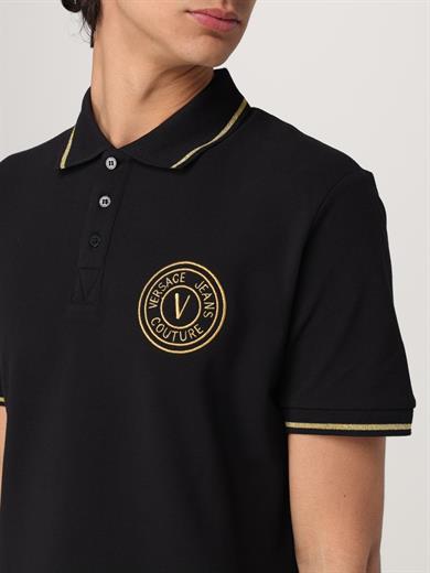 Versace Erkek Polo Yaka Kol ve Yaka Ucu Şerit Detaylı Siyah-Altın Polo Yaka T-Shirt 78GAGT00CJ01T-G89