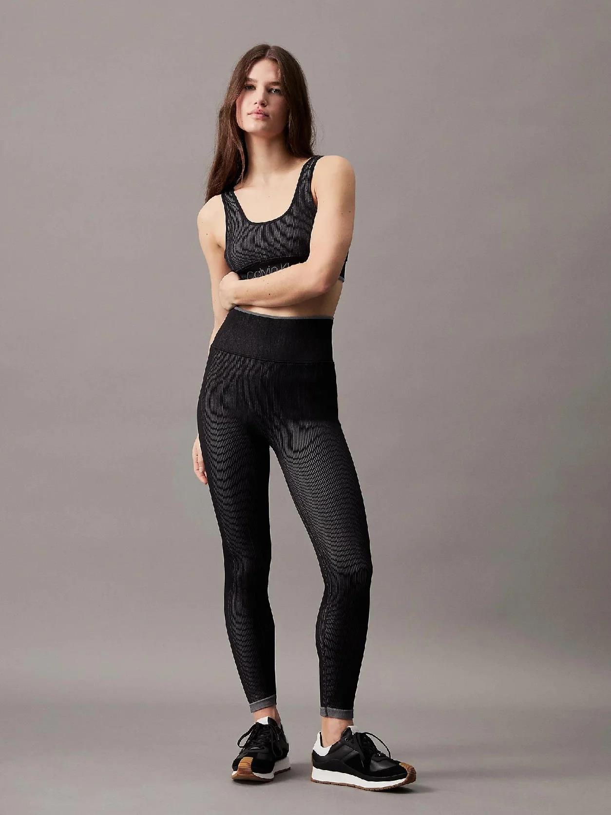 Calvin Klein Kadın Yüksek Bel Slim Fit Kısa Paça Siyah Tayt