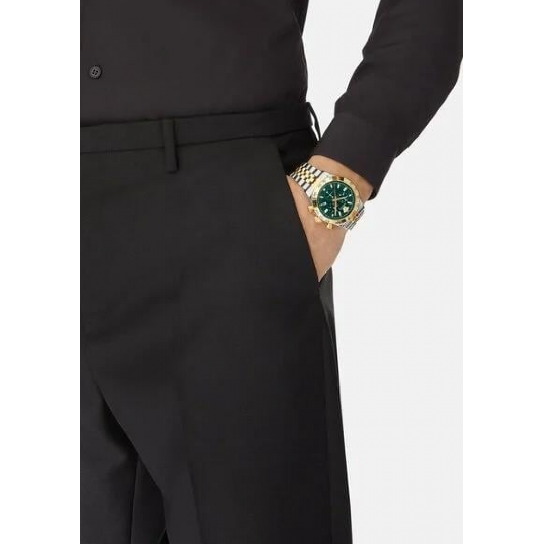 Versace VRSCVE2U00522 Erkek Kol Saati VE2U00522